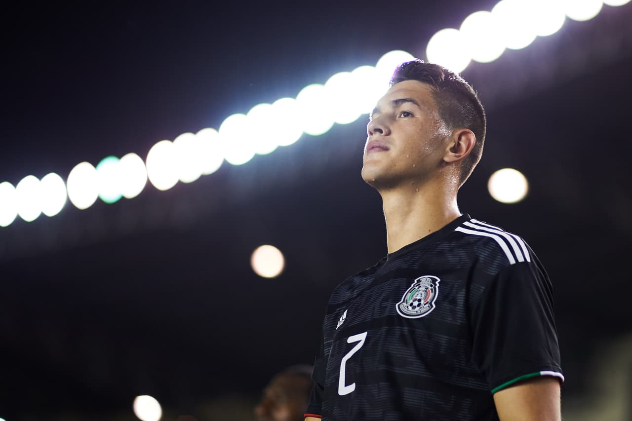 Pero la portería no es la única con problemas, la defensa también sufriría, empezando por 'el Cachorro' Montes.