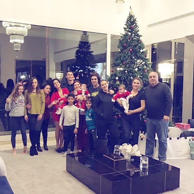 Cristiano Ronaldo reunió a toda su familia para Nochebuena.