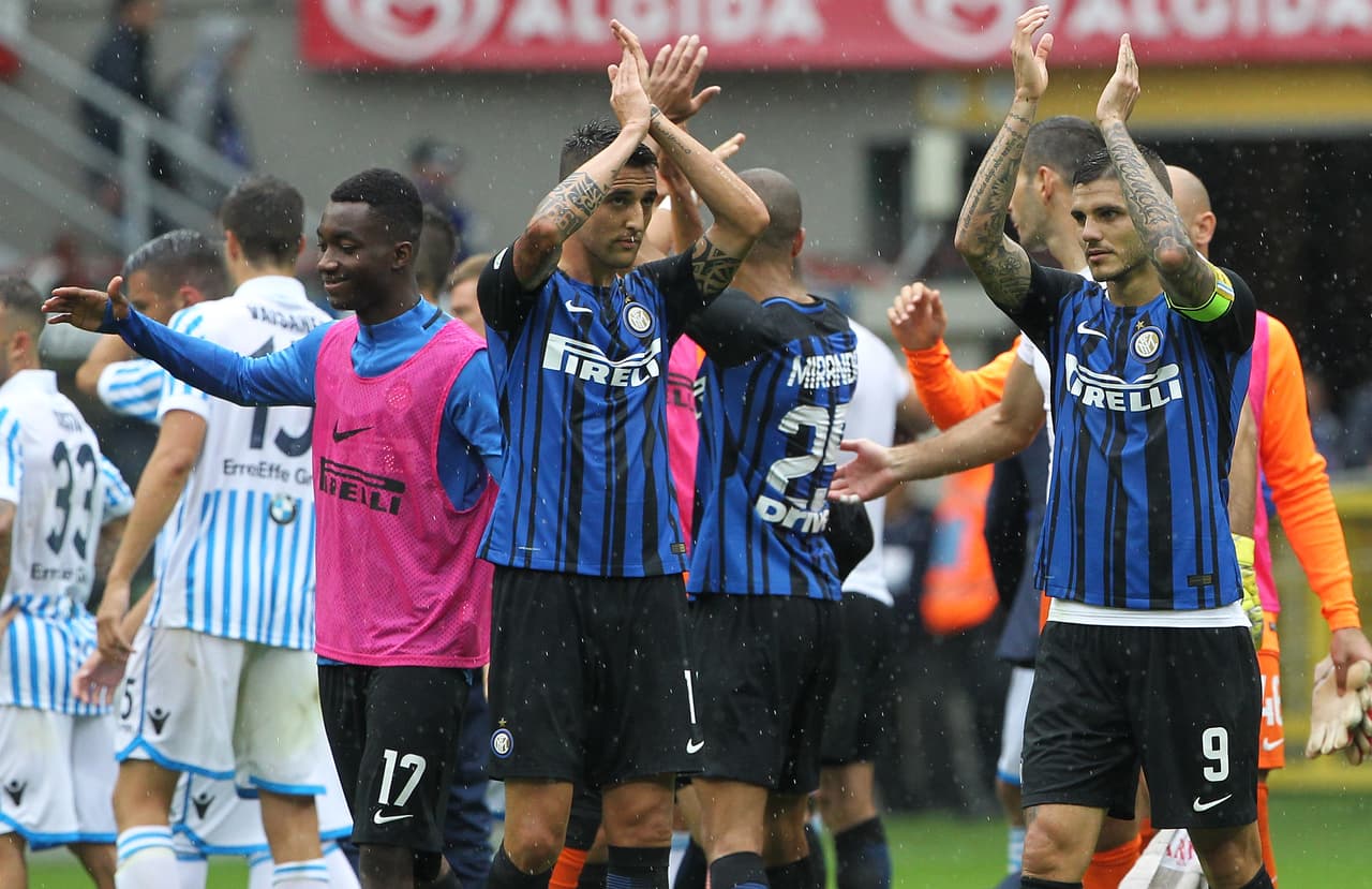 Así, el Inter alcanzó al Juventus al mando de la clasificación de Italia con nueve puntos, pero con dos tantos menos a favor en la diferencia de gol.