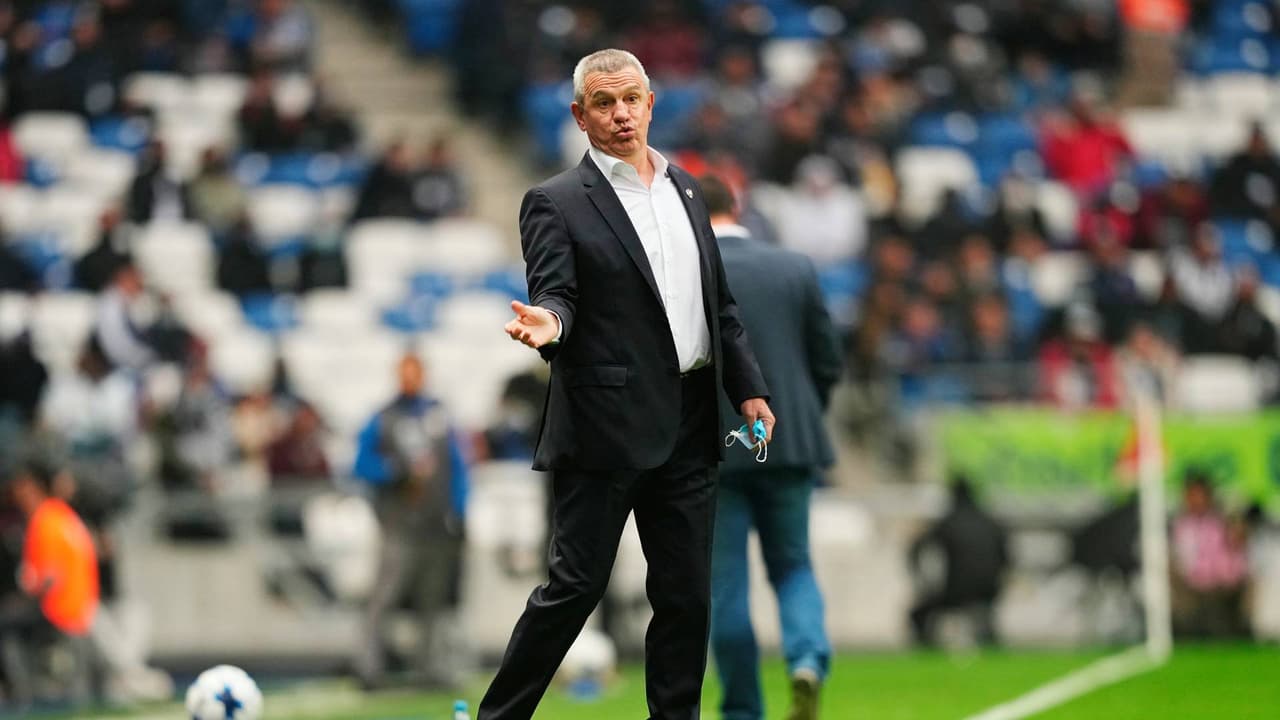 Aguirre confirma seguir en Rayados: "Tengo fuerza para revertirlo"