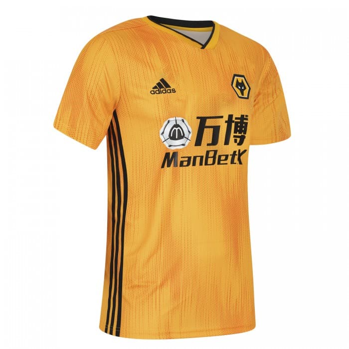 Después de una primera temporada sorprendente, Raúl Jiménez y los Wolves ya tienen nuevo jersey local para el siguiente curso en el que no solo piensan en mantener la categoría, sino en meterse en los torneos europeos.