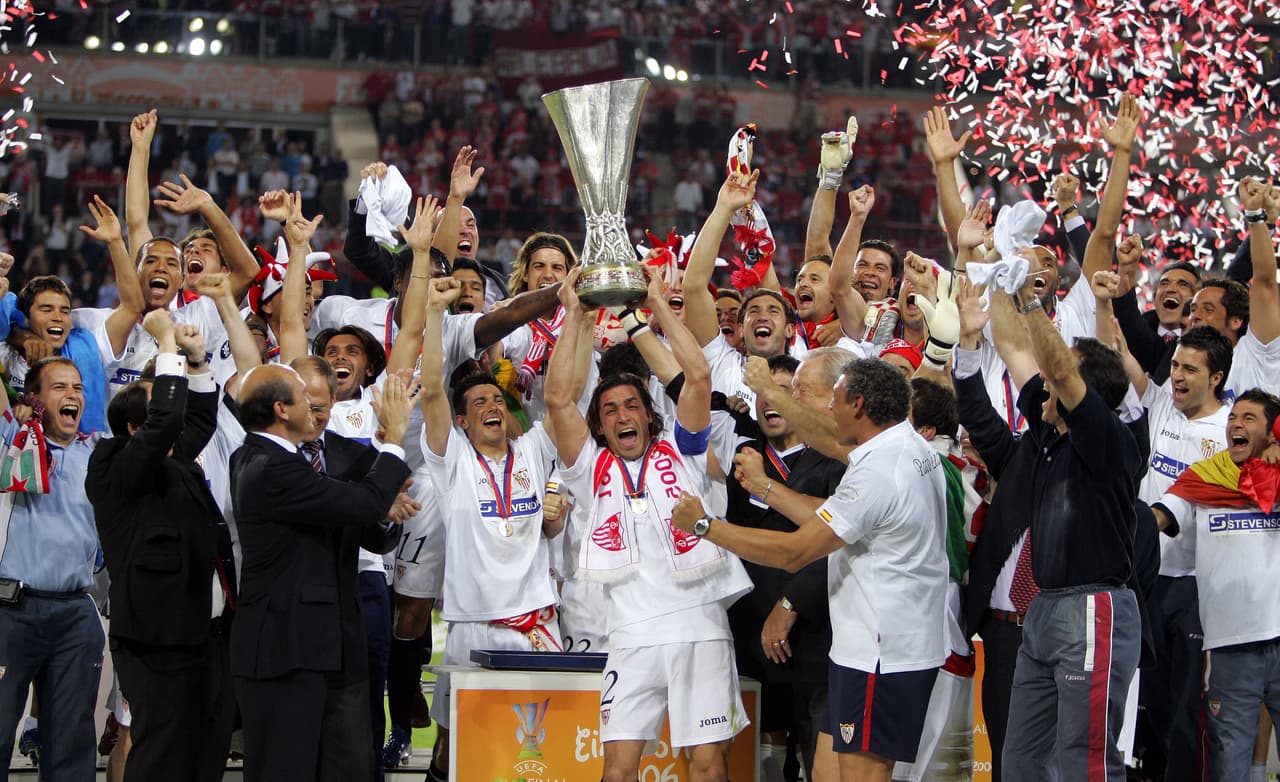 En la temporada 2005-06 llegó el primer título de la Europa League en su historia.