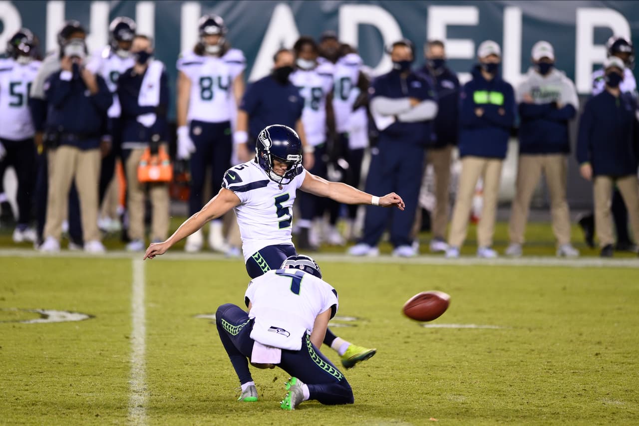 Seattle juega mejor y Seahawks vencen 23-17 a los Philadelphia Eagles.