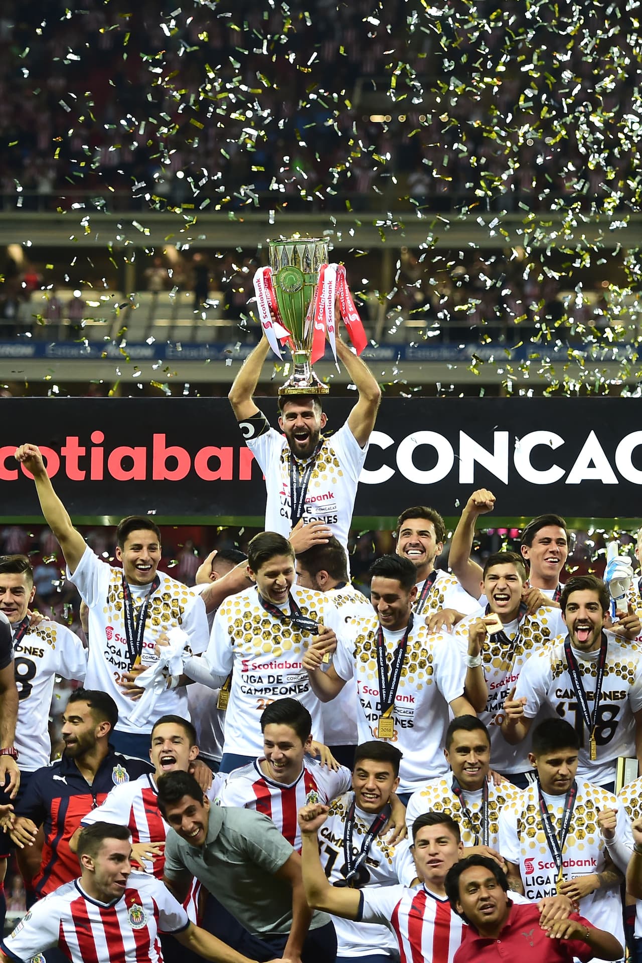 La alegría de las Chivas era desbordante por volver a lo más alto en la Concacaf.
