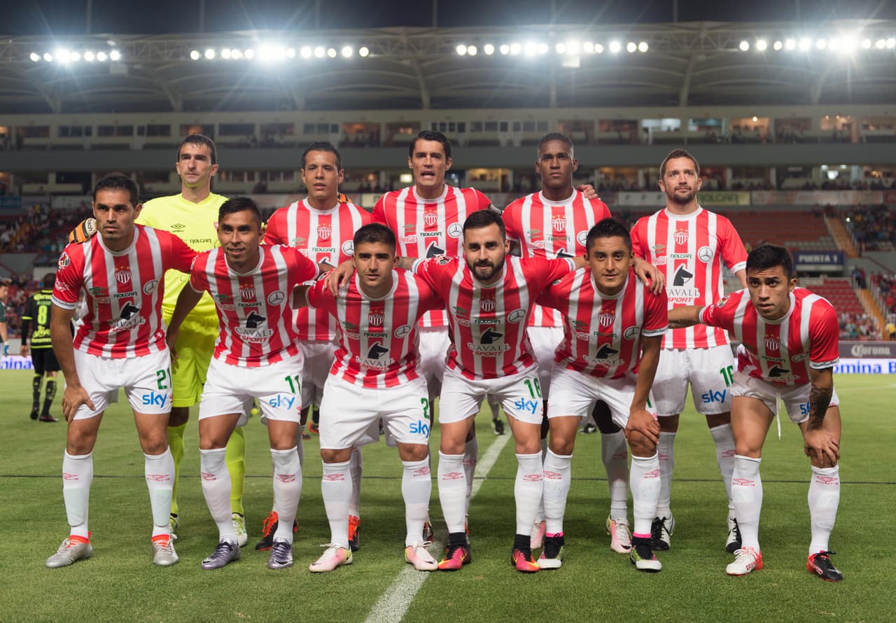 POR FIN GANAN EN CASA: Después de más de cinco años, Necaxa volvió a ganar en casa un partido de primera división al derrotar 2-1 a Santos en esta fecha. Pero lo curioso es que la última vez que lo hizo fue precisamente ante los Guerreros por la mínima.