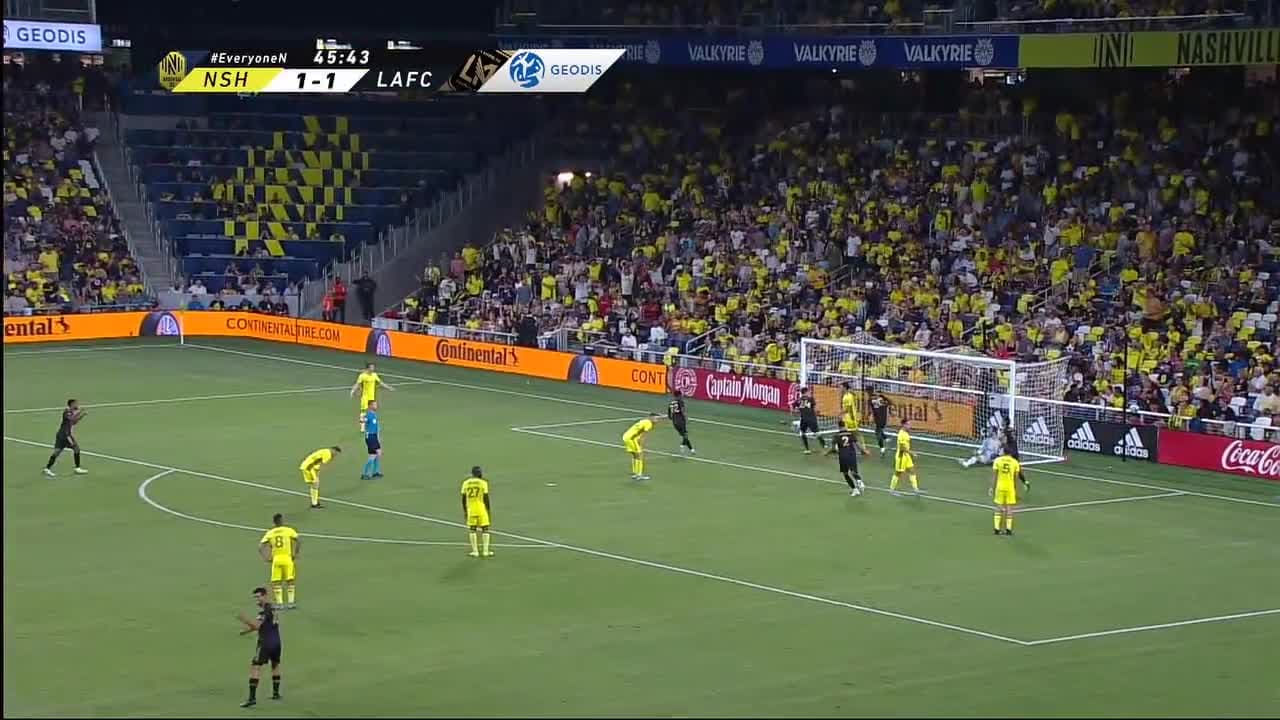 Tras gran jugada de Vela y Cifuentes pone el 1-2 del LAFC