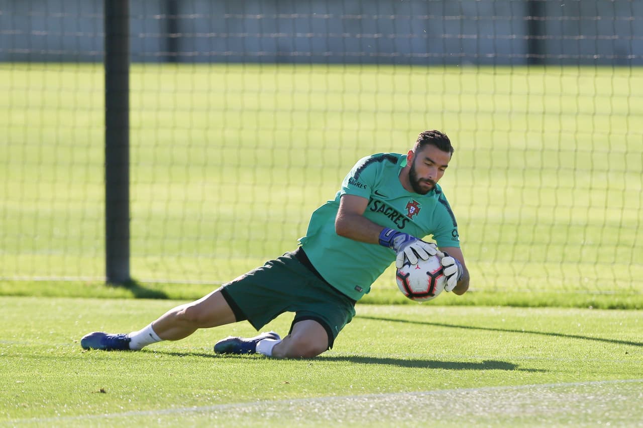 La selección de Portugal, que tiene en
<b>Rui Patricio </b>a su candado en el arco, ya trabaja para esta jornada.