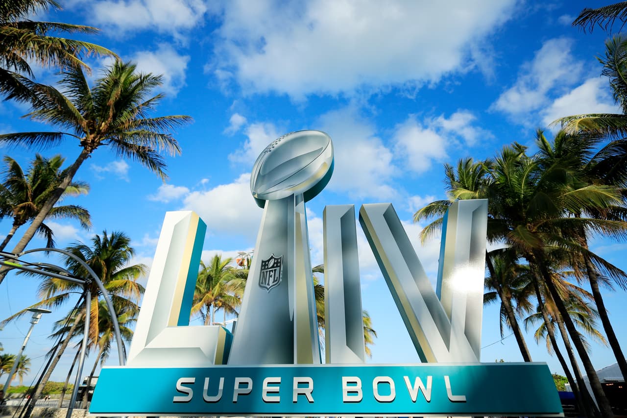 Gobernador de Florida cree que Covid-19 pudo esparcirse en Super Bowl LIV