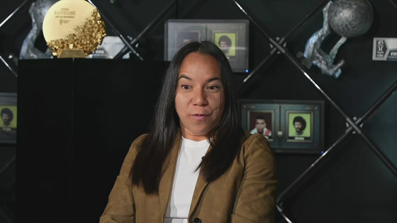No le debo nada a nadie y disfruto del futbol: Charlyn Corral