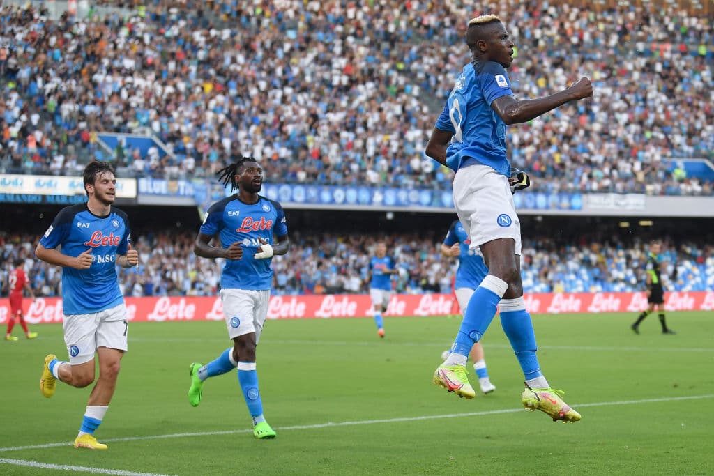 El Napoli, con el mexicano Hirving Lozano en cancha, venció por 4-0 al Monza y sumó su segundo triunfo en igual número de salidas en la Serie A.