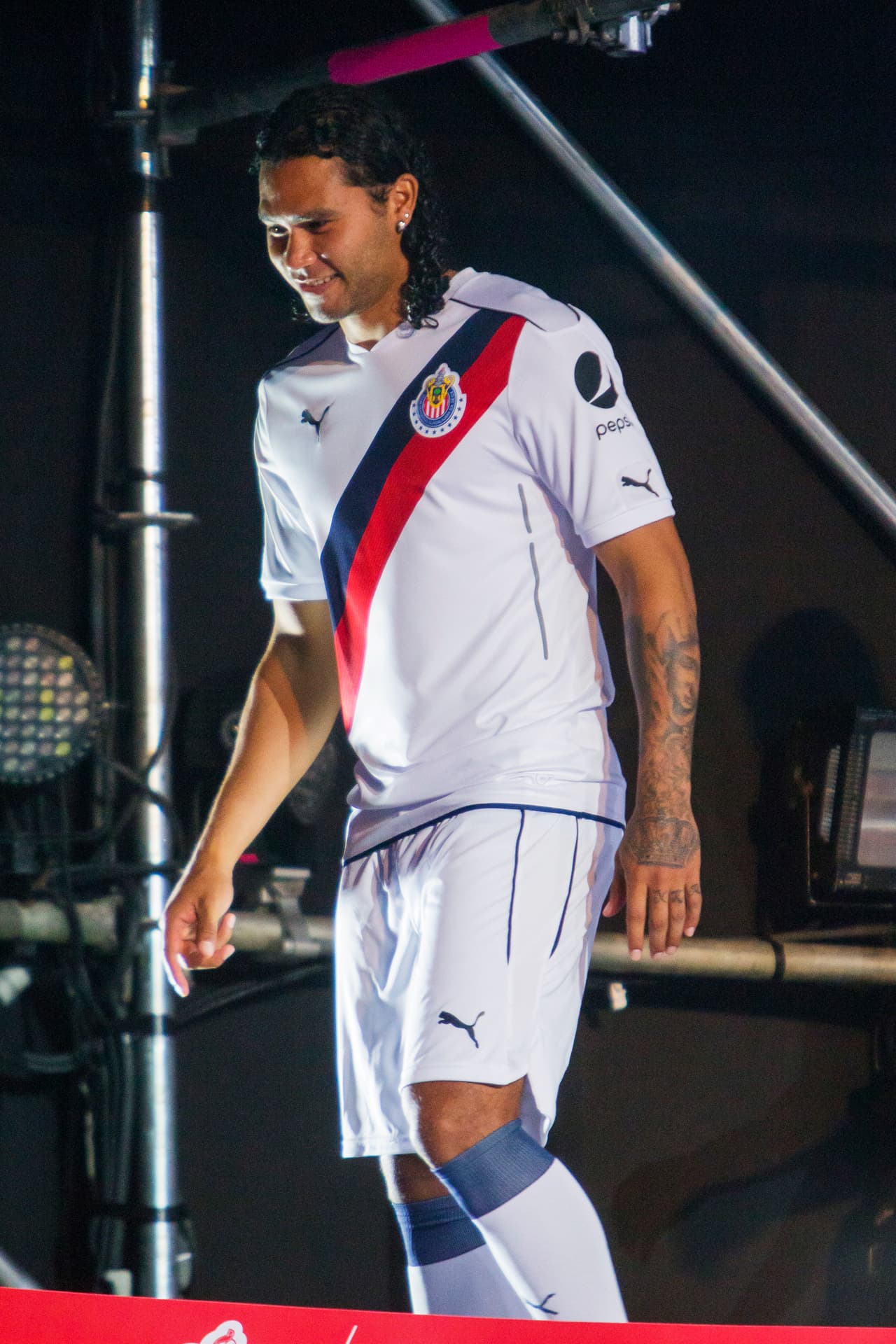 Al mismo tiempo, la directiva encabezada por Jorge Vergara inició una etapa de grandes fichajes millonarios.