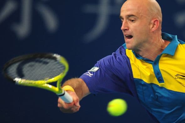 Ljubicic enfrentará a Ferrer en una de las semifinales del torneo de Pekín.