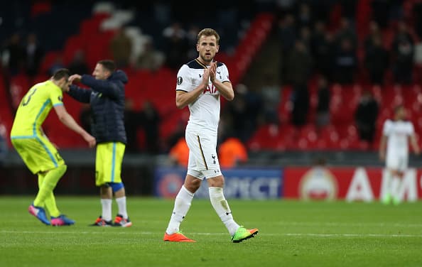 LONDON, ENGLAND - FEBRUARY 23: Tottenham Hotspur's Harry Kane applauds the fans at the end of the game during the UEFA Europa League Round of 32 second leg match between Tottenham Hotspur and KAA Gent at White Hart Lane on February 23, 2017 in London, United Kingdom. (Photo by Rob Newell - CameraSport/CameraSport via Getty Images)