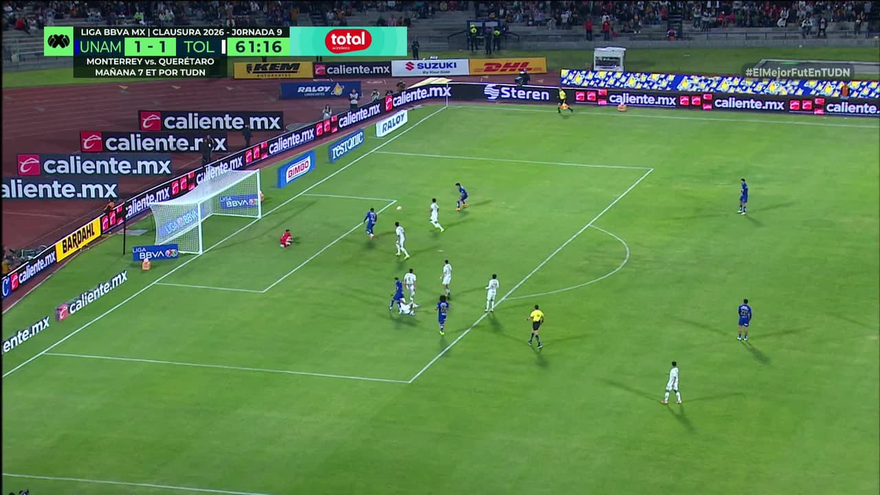 ¡TIRO ATAJADO! disparo por Uriel Antuna.