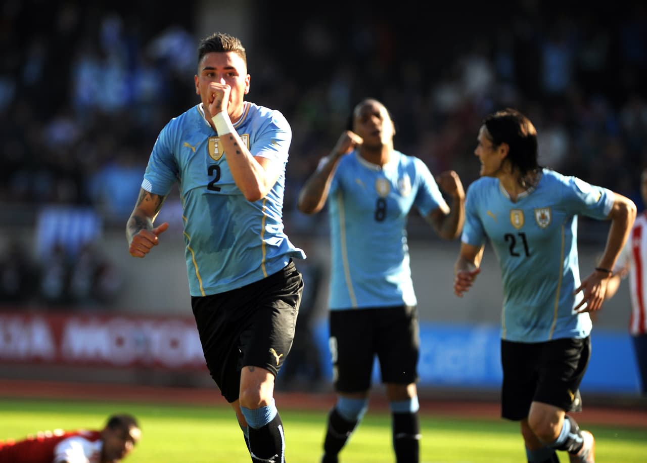 José María Giménez de Uruguay también tuvo actuaciones destacadas en la primera fase siendo titular en la zaga, el defensor charrúa es parte de la nueva generación de elementos que buscan volver a poner a los celestes en los primeros planos.