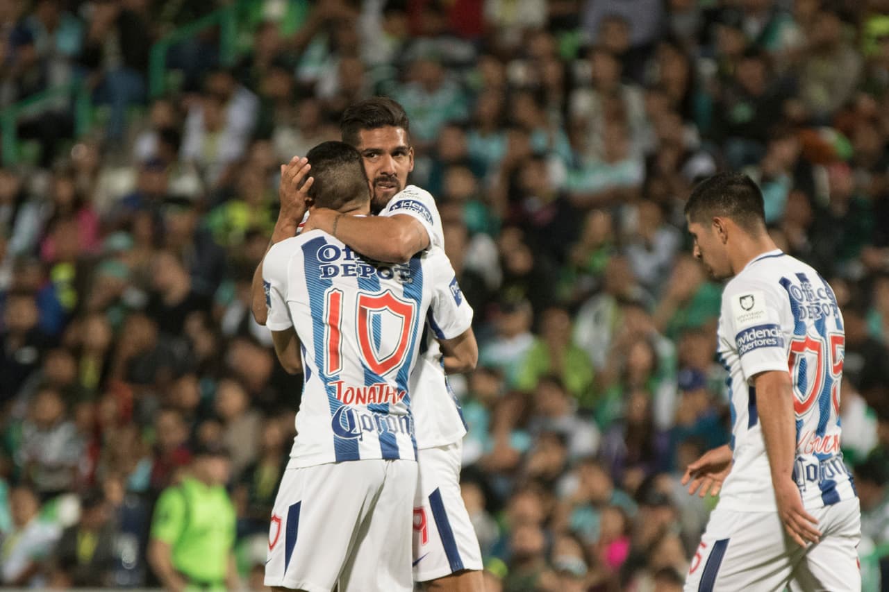 Tras una pared espectacular, Franco Jara abrió el marcador en el minuto 31 con asistencia de Jonathan Urretavizcaya
