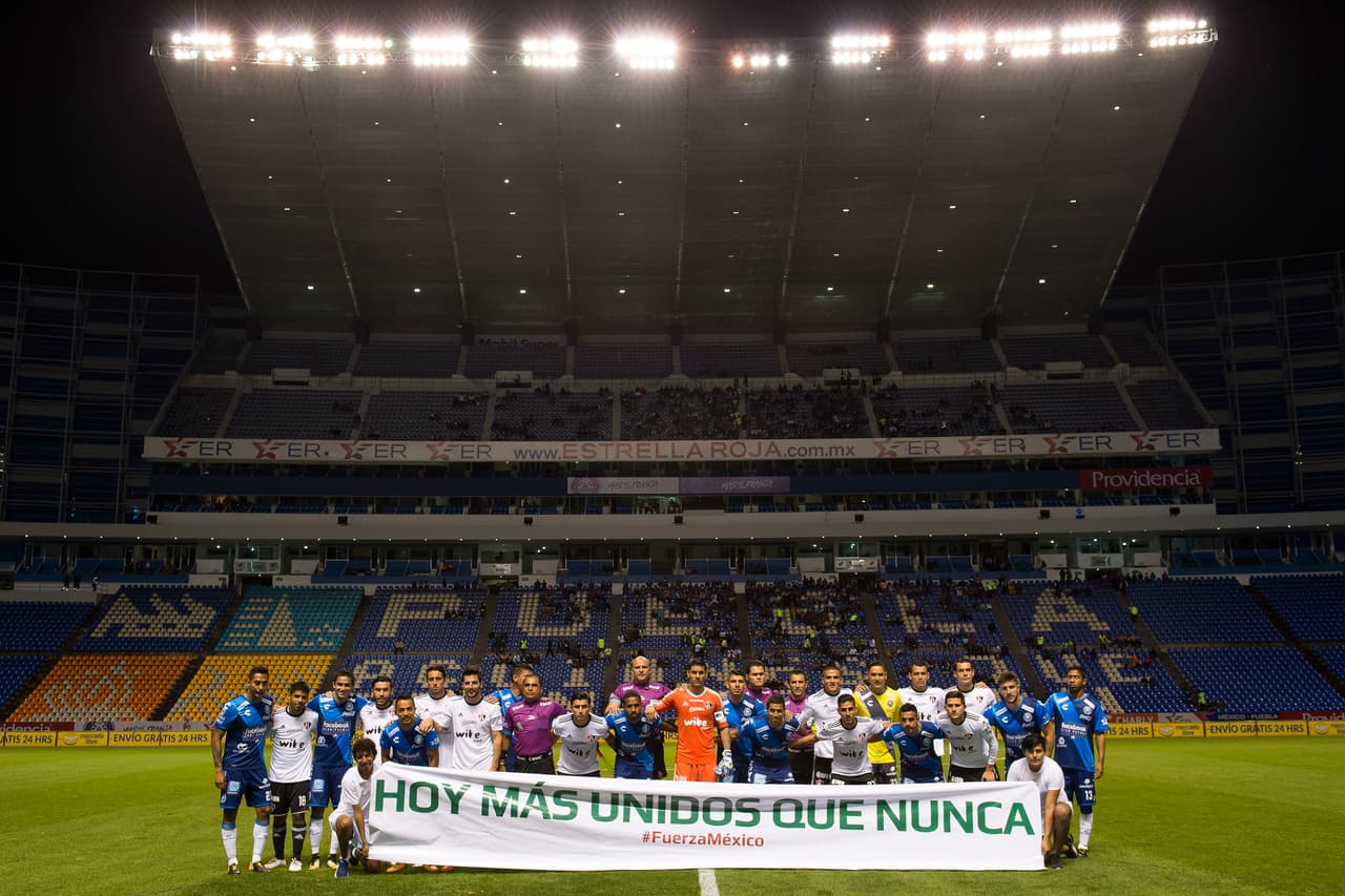 Muestras de apoyo en la Liga MX: Puebla 1-2 Atlas