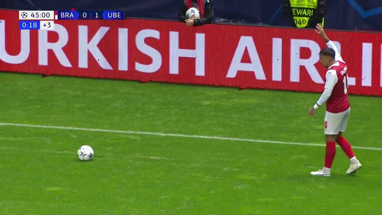 ¡TIRO ATAJADO! disparo por Álvaro Djaló.