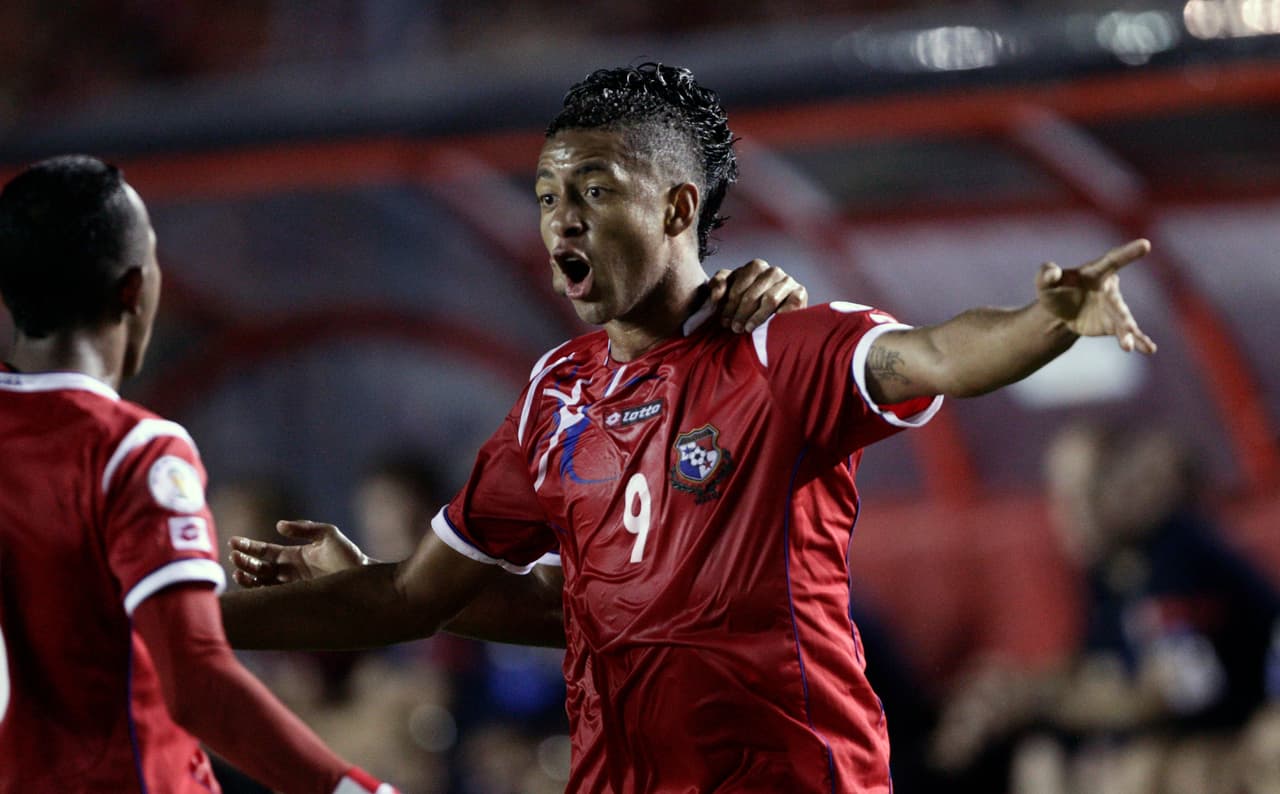 Panamá necesitaba de un triunfo contra los estadounidenses y de una derrota de México contra Costa Rica para quedarse con el puesto de repechaje y ambos resultados se daban, con lo que alcanzaba un paso histórico en su fútbol.