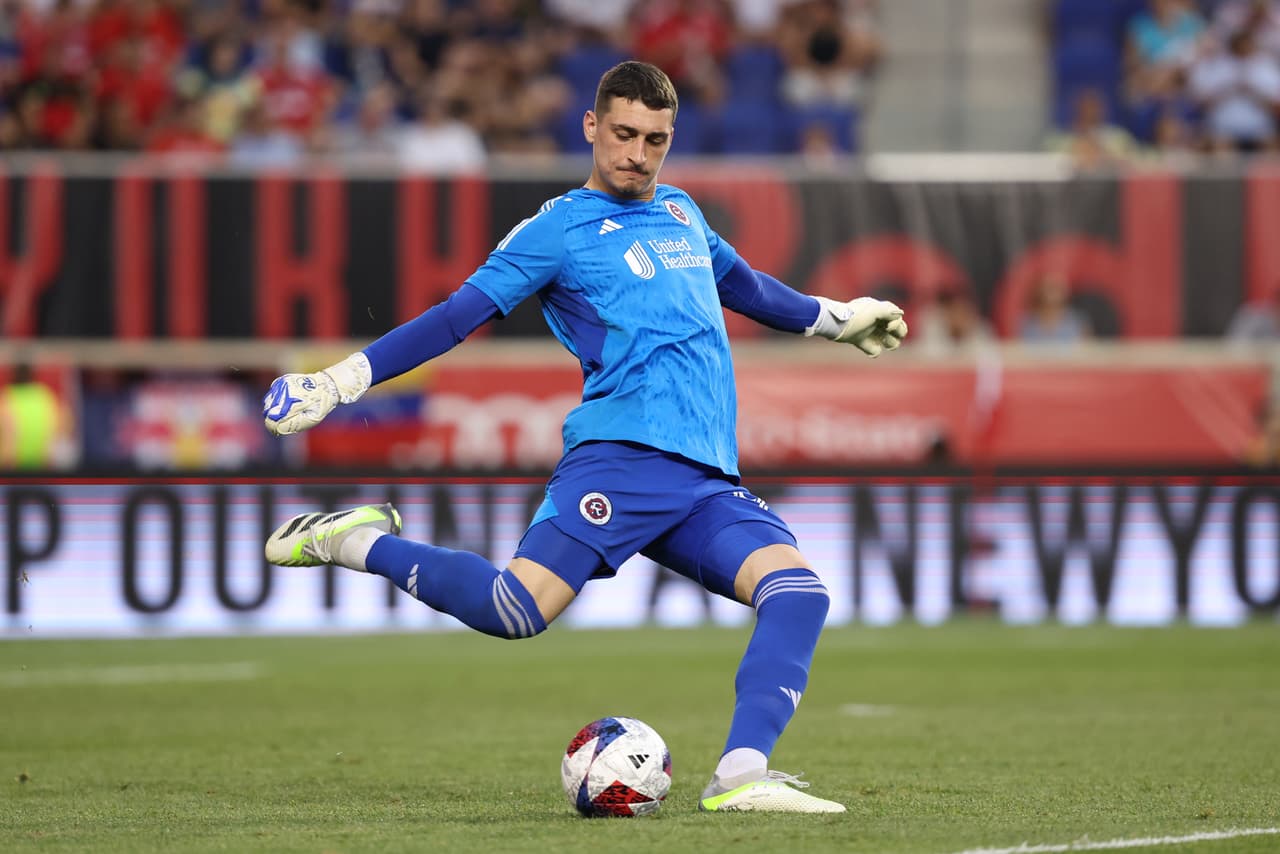 Arquero - DJORDJE PETROVIC (New England Revolution)