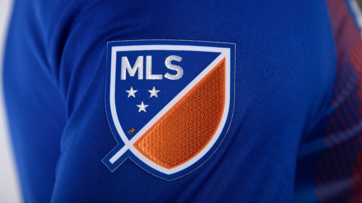 La camiseta principal tendrá los colores que identificaron a la franquicia de Cincinnati en su recorrido por las ligas menores del fútbol estadounidense: azul y naranja. (FC Cincinnati)