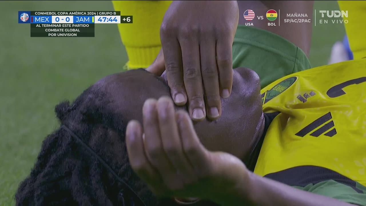 ¡Le apagaron las luces! Lembikisa recibe el impacto de Quiñones