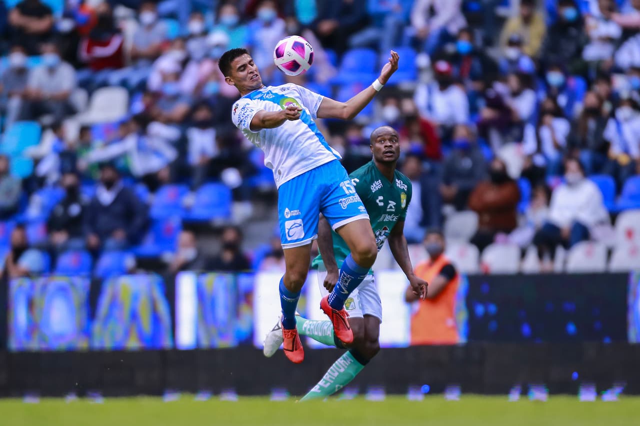 Con un autogol de Juan Pablo Segovia, León vence 0-1 a Puebla en el Estadio Cuauhtemoc.
