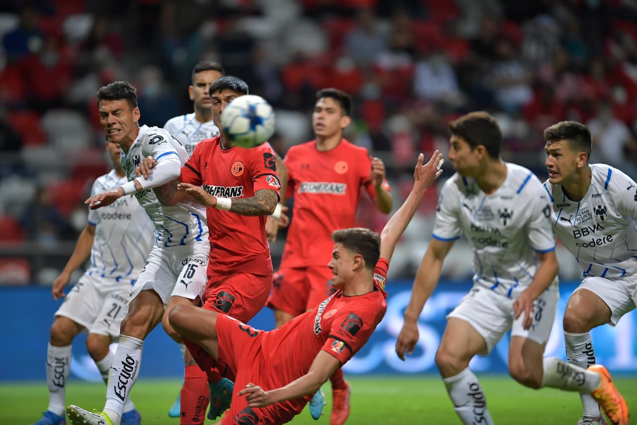 Toluca vino dos veces de atrás para rescatar el empate ante Rayados gracias a un doblete de Leo Fernández; Maxi Meza y Joel Campbell le habían dado la ventaja a los visitantes.