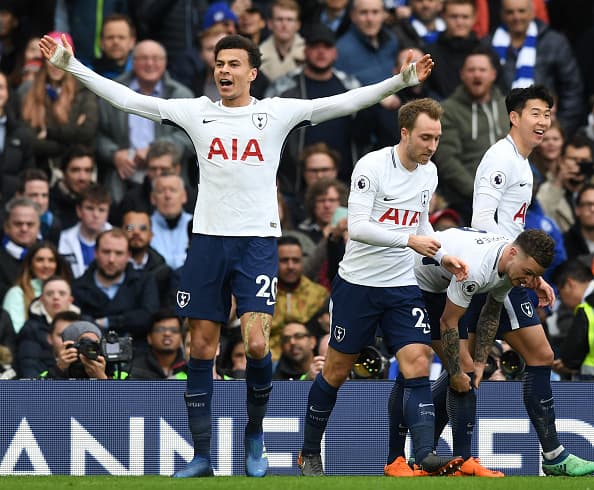 Dele Allí fue el encargado de montar el show para la segunda mitad.