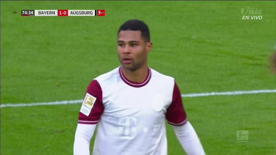 Tiro desviado de Serge Gnabry