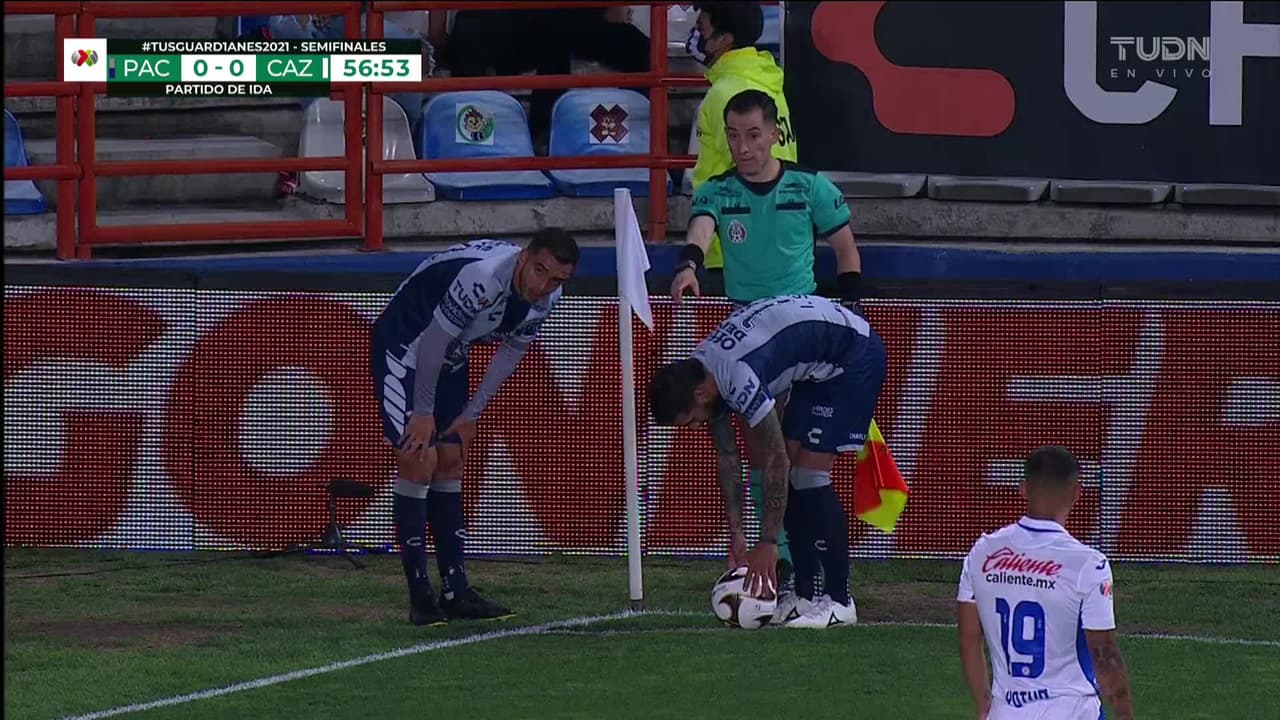 ¡TIRO ATAJADO! disparo por Erick Aguirre.