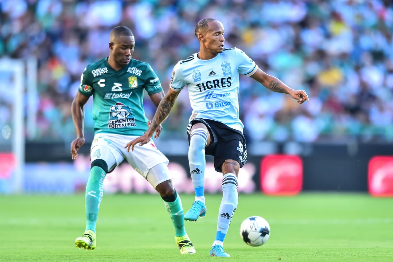 El desastre de León se concretó a 20 minutos del final con el 0-3 cortesía de una gran escapada de Quiñones y un remate de Thauvin para sellar la victoria.