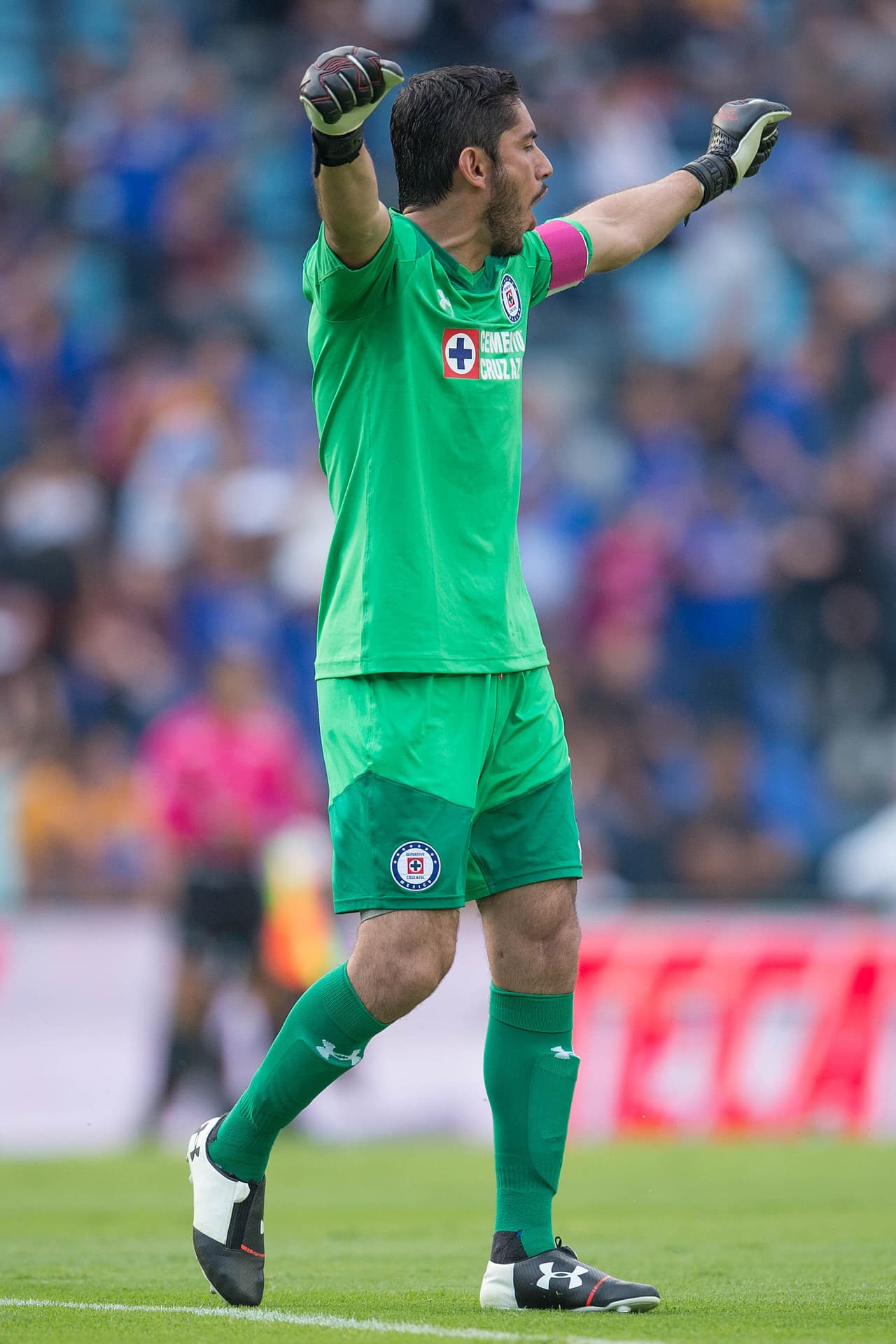 José de Jesús Corona es uno de los símbolos del cruz Azul y celebró en grande la anotación de los suyos.