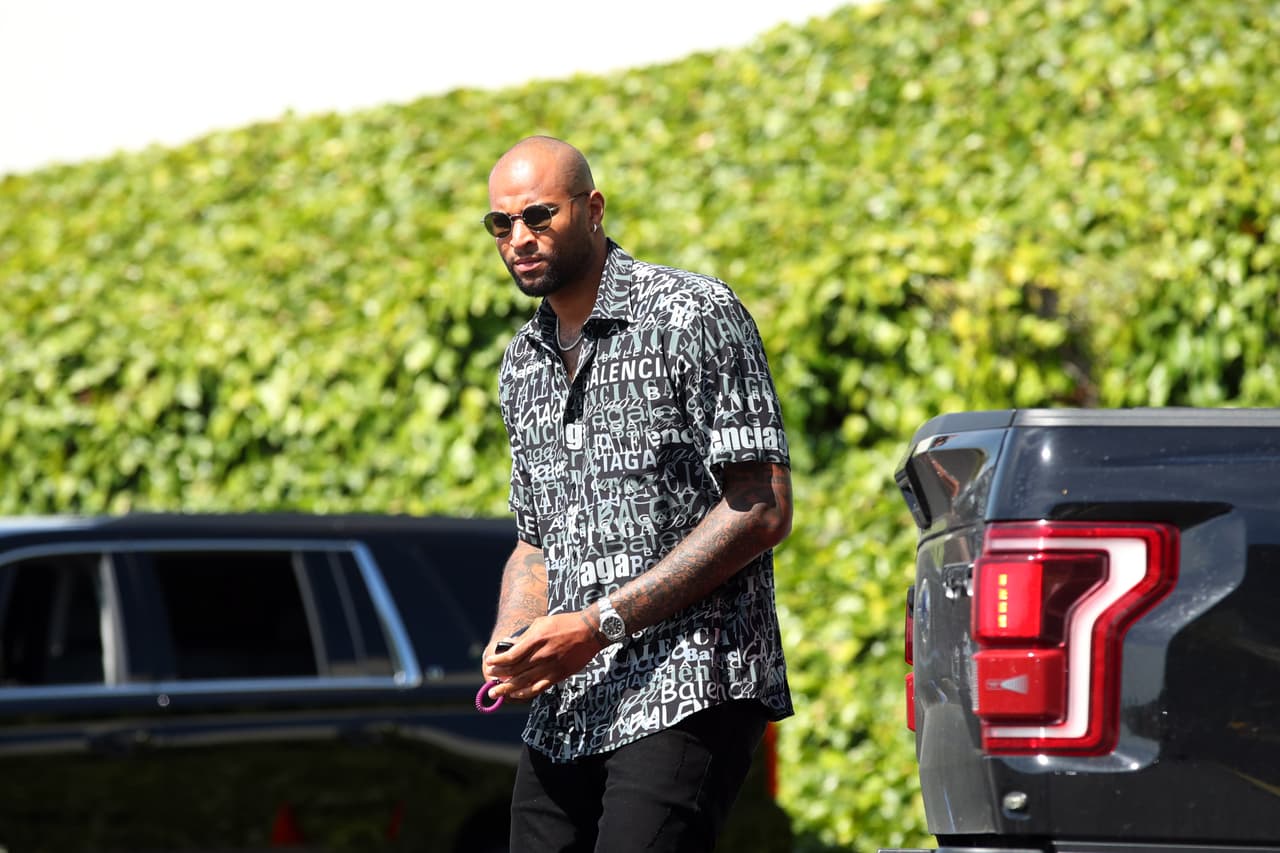 Se llegó la fecha del Juego 3 de las Finales NBA en la costa oeste de los Estados Unidos cuando Oracle Arena recibió de nuevo la lucha por el cetro de la mejor liga de baloncesto del mundo. Así fue como llegaron al recinto los jugadores tanto de Toronto Raptors como de Golden State Warriors.