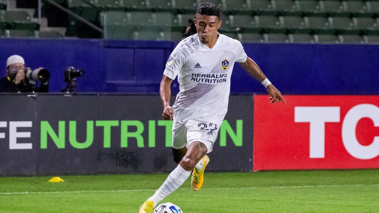 Estados Unidos va ganando la carrera por Julián Araujo