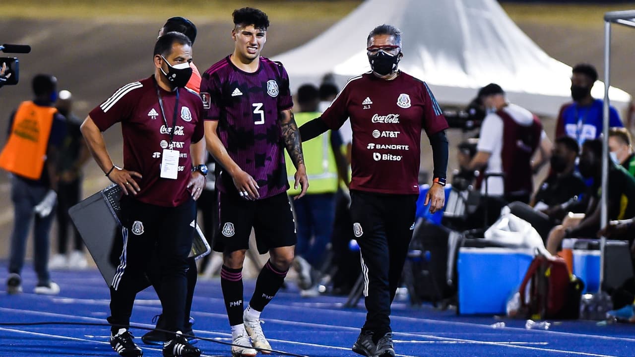 Jorge Sánchez es baja con la Selección Mexicana por lesión