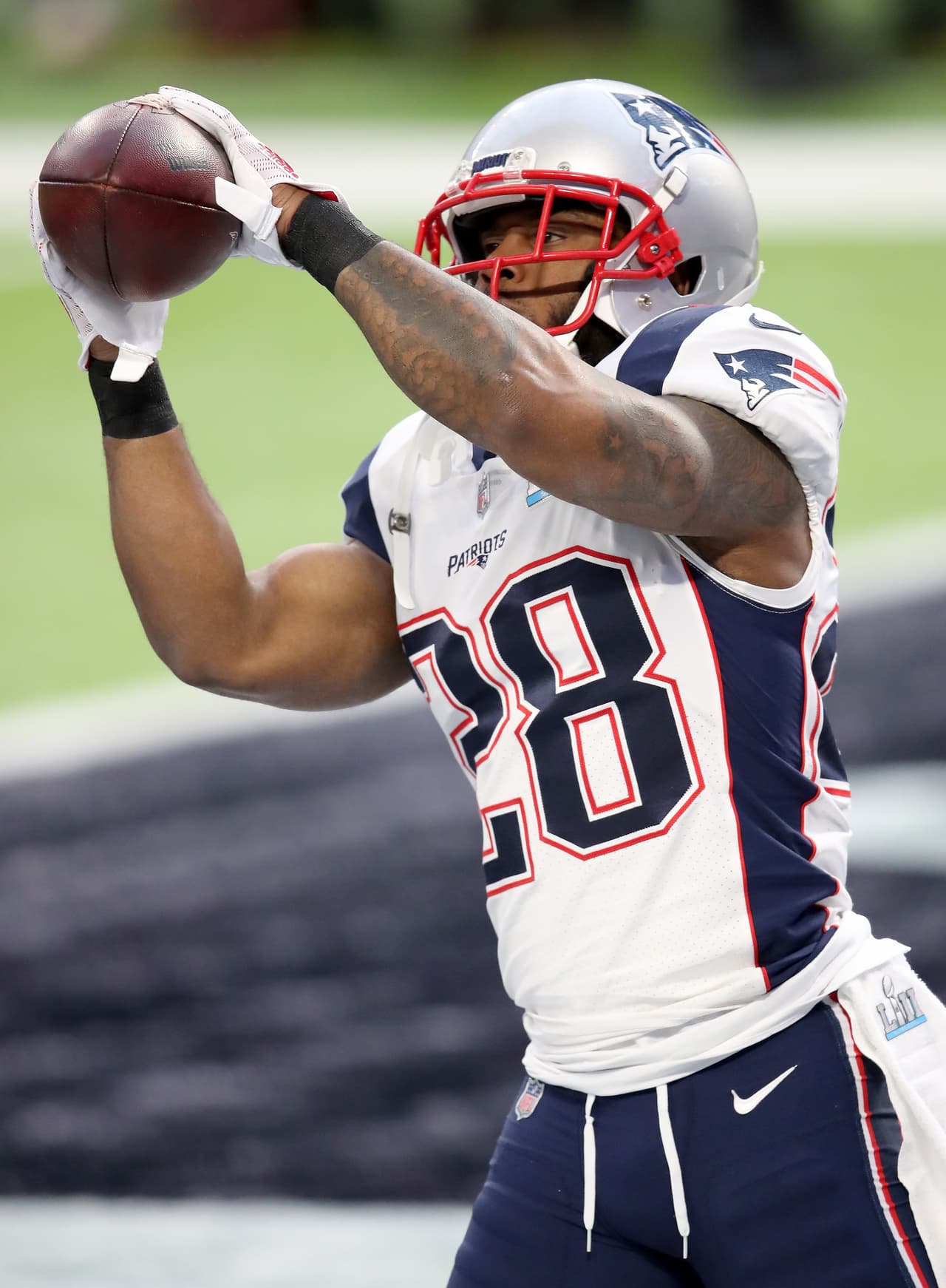Calentamiento previo al Super Bowl LII : James White - New England Patriots