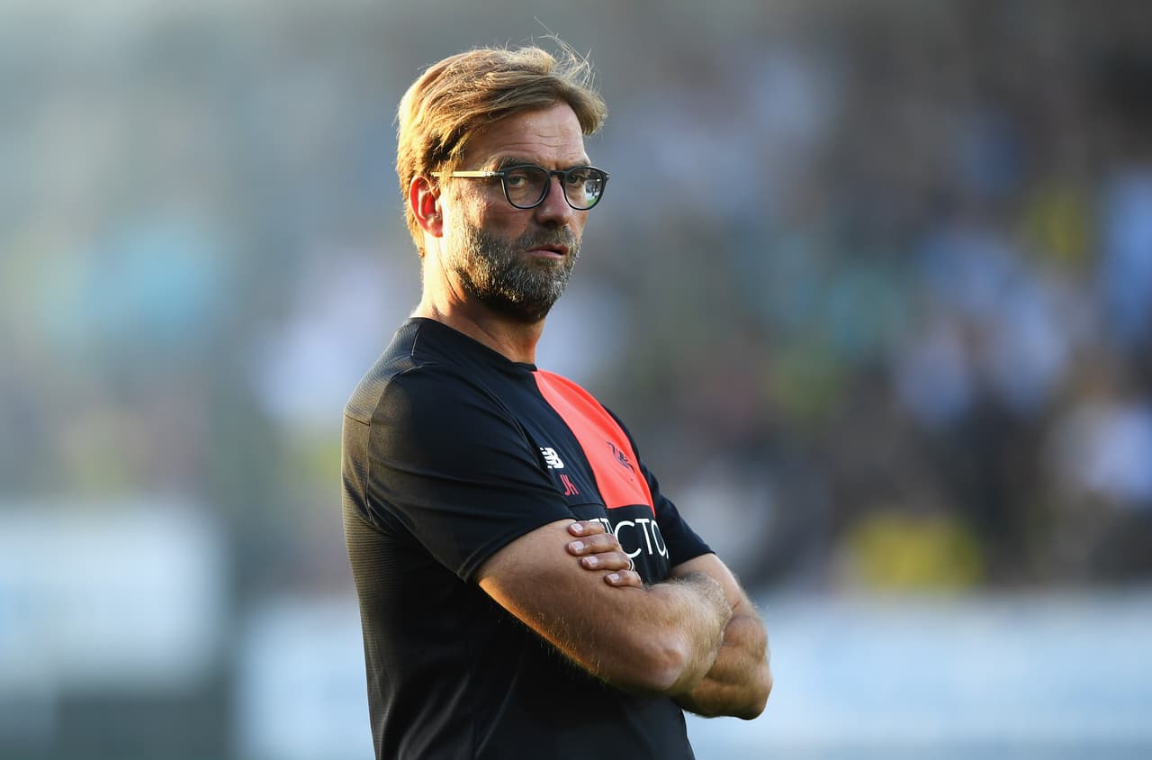 La necesidad del Liverpool por un entrenador que revitalizara al equipo fue muy importante, de ahí que contrataran a Jurgen Klopp. Al alemán, ex del Dortmund, le pagarán 9.4 millones de dólares por campaña.