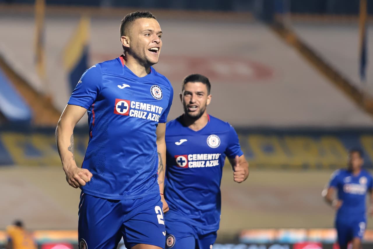 Cruz Azul vence 1-3 a Tigres en el volcán y rasguñan su pase a las semifinales.