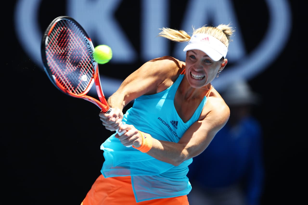 La quinta jornada de este Grand Slam comenzó fría (17 grados Farenheit) y húmeda por las lluvias que cayeron en la noche. Pero Kerber calentó el ambiente en la Rod Laver Arena arrollando en el comienzo y endosando un parcial de 8-0 a la hermana gemela de Karolina en solo 30 minutos.