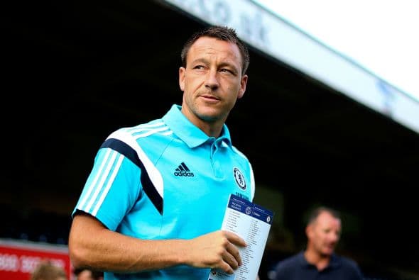 El zaguero podría romper con este romance si es que un equipo como el Fullham lo fichara, ya que es el acérrimo rival de ciudad y distrito del Chelsea, su actual equipo, otro cambio que no toleraría la afición sería al Manchester United.