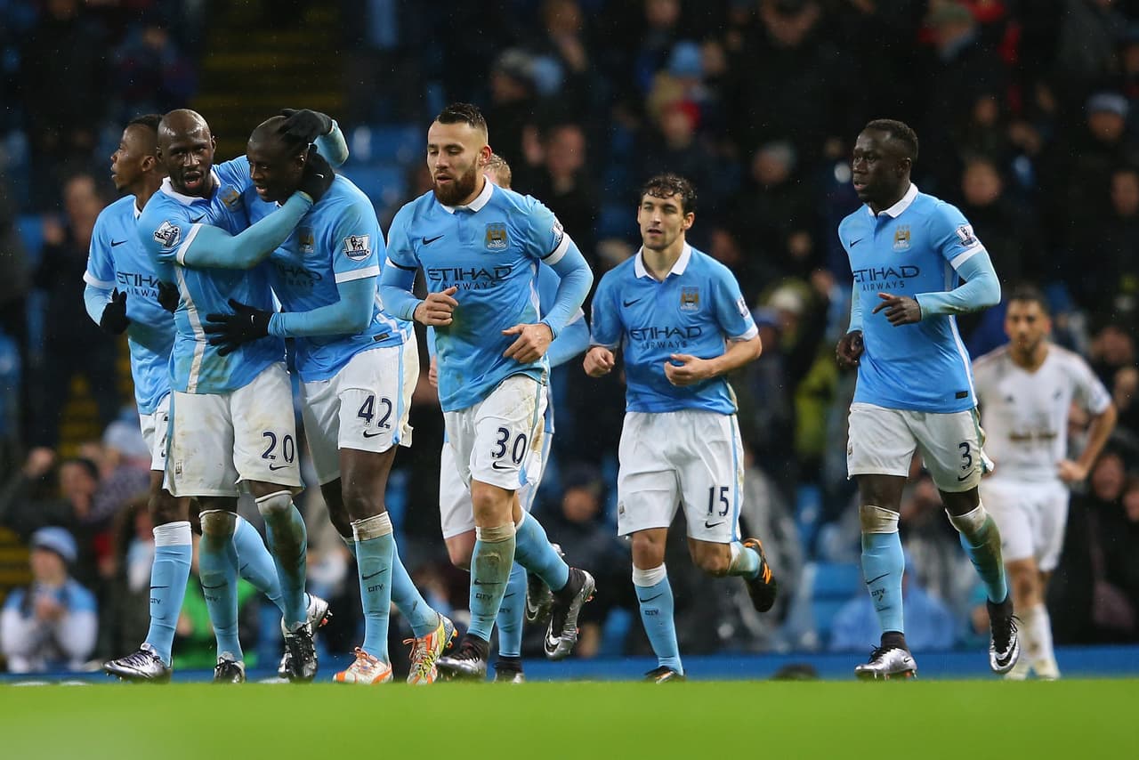 Manchester City (2015/16) - con Manuel Pellegrini al mando, los Citizens iniciaron la Liga con triunfos ante West Brom, Chelsea, Everton, Watford y Crystal Palace. Sin embargo, el remate de temporada fue lamentable y acabó cuarto con 66 puntos.