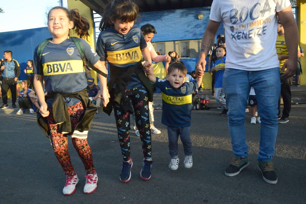 Así despidió la afición de Boca Juniors a su equipo antes de viajar a Madrid para la Vuelta de la Final de la Copa Libertadores de América que se jugará el domingo entrante.