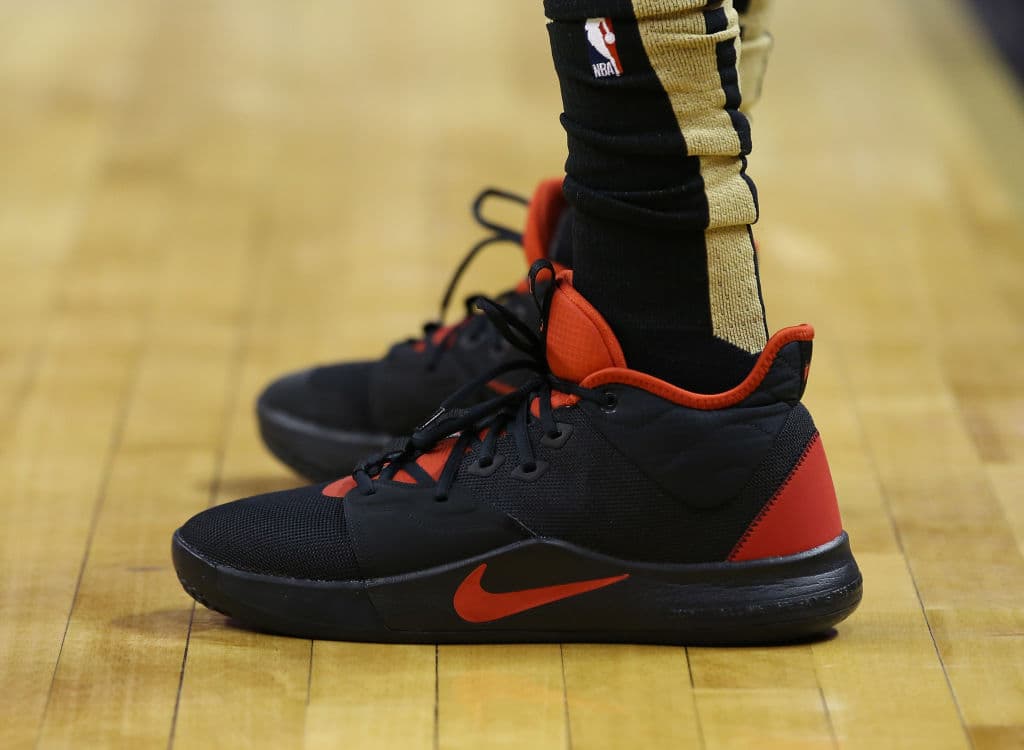 Los jugadores de la NBA juegan con tenis que han marcado una tendencia en la moda, disfruta los diseños más llamativos.