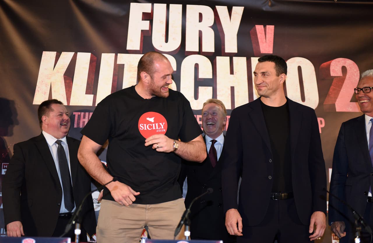 Tyson Fury y Wladimir Klitschko presentaron oficialmente su pelea de revancha que se realizará el 9 de julio en Manchester, Inglaterra.