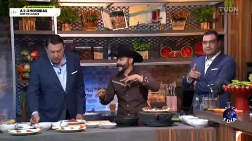 De Dos a Tres Mordidas: Tostadas tricolores para la inauguración