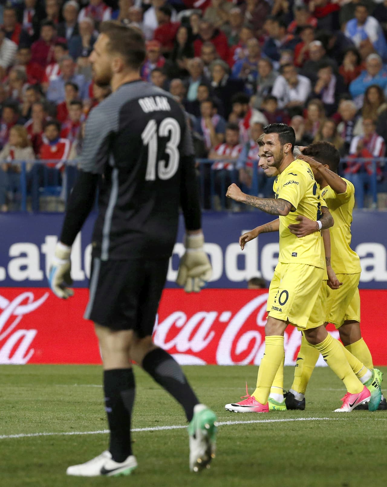 Por último, el Villarreal de Jonathan Dos Santos le ganó sobre el final a un difícil Atlético de Madrid en el Estadio Vicente Calderón con anotación de Roberto Soriano. El italiano llegó a 8 goles en la temporada.