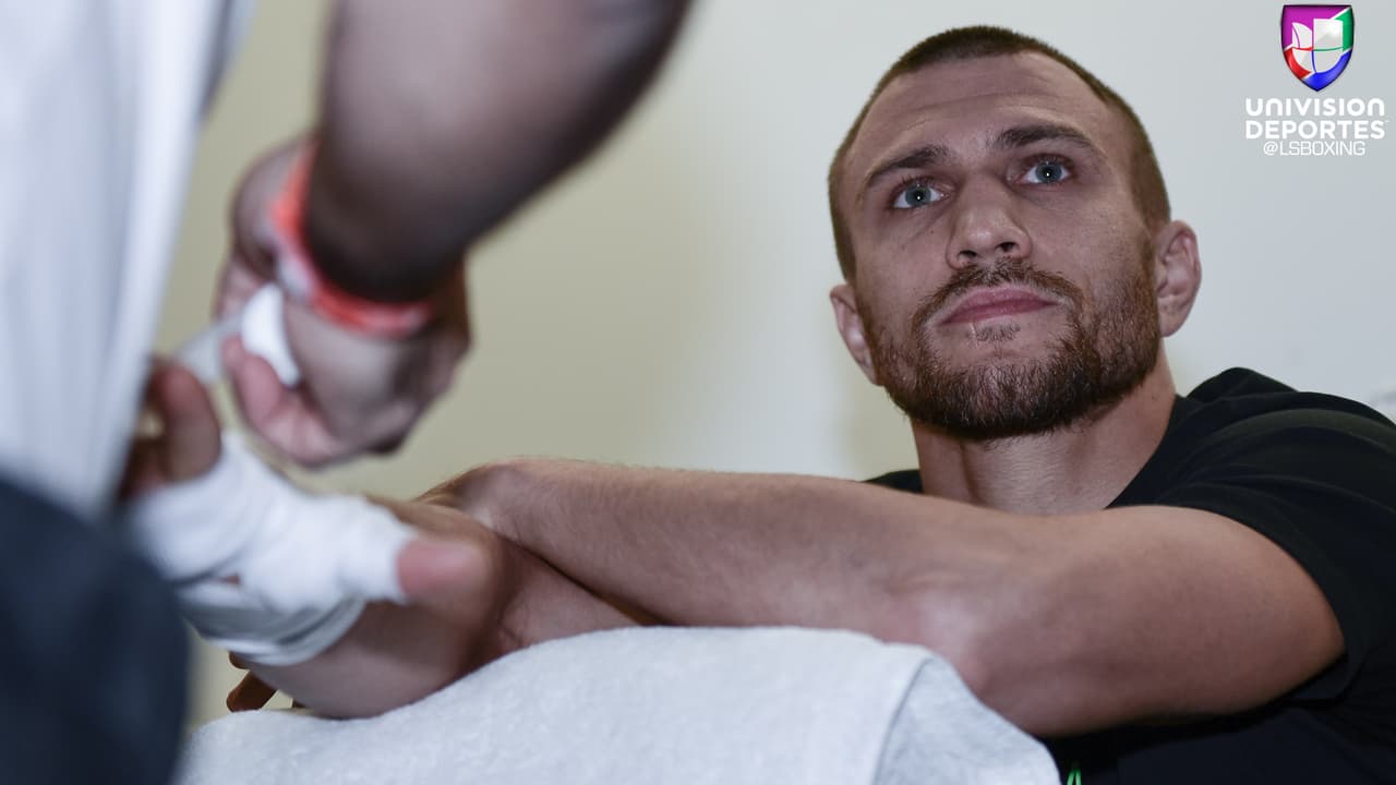 Vasiliy Lomachenko derrotó a un José Pedraza que le incomodó la pelea por momentos, pero que no pudo contrarrestar la velocidad e inteligencia de la 'Matrix'.