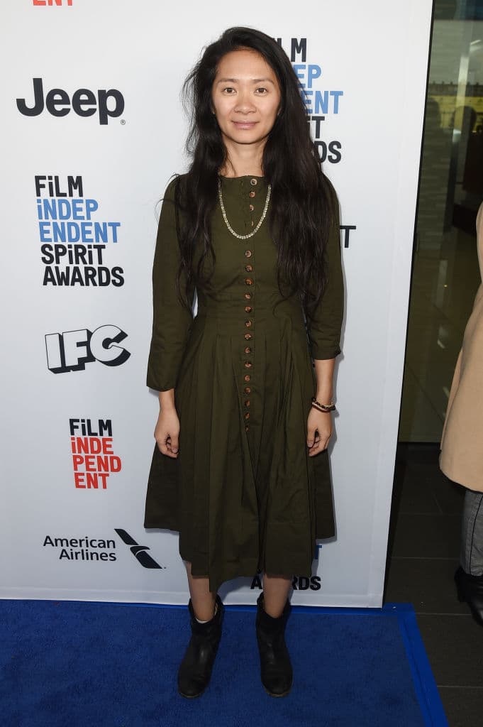 Esos premios la convirtieron en la primera mujer de color, primera mujer de ascendencia asiática y segunda directora en lograrlo.
<br>
