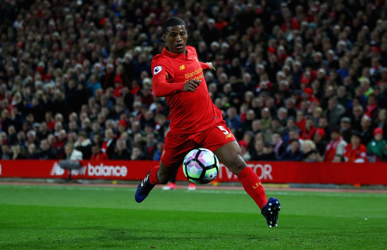 Aterrizó en Anfield a cambio de 27.5 millones de euros; el Newcastle pagó por él 20 kilos y al PSV llegó por 5. Su valor actual es de 50 millones de euros.